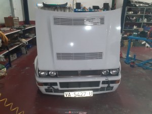 Lancia delta integrale 16v hf 1990