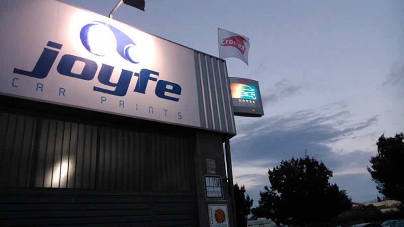 JOYFE Plancha y pintura